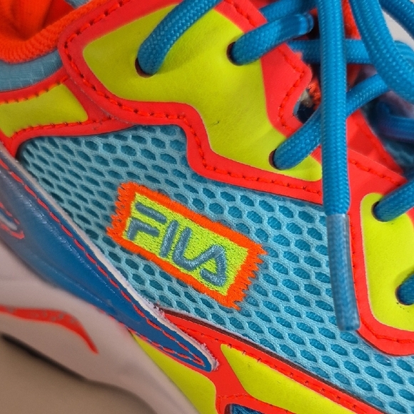 HOLIDAY SALE Fila Ray Racer Aqua Fiery Corral Sneakers - Picture 11 of 11